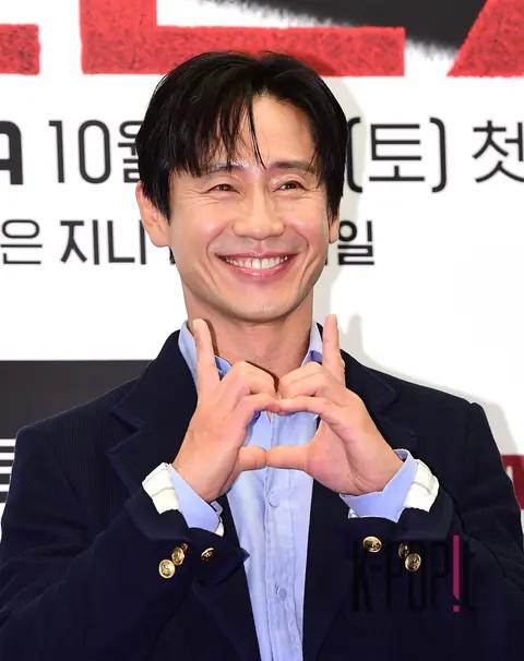 Shin Ha-kyun — Villain Production Briefing