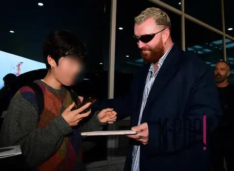 Sam Smith — Airport