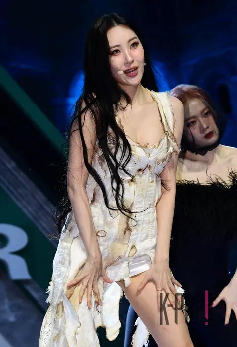 SUNMI — Showcase