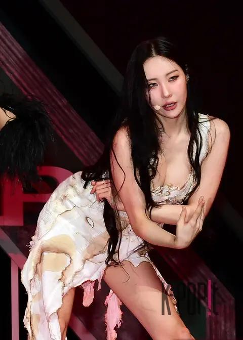 SUNMI — Showcase