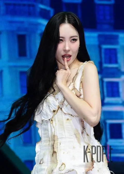 SUNMI — Showcase