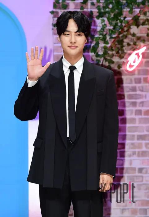 Yang Se-jong — Lee Duna Production Briefing