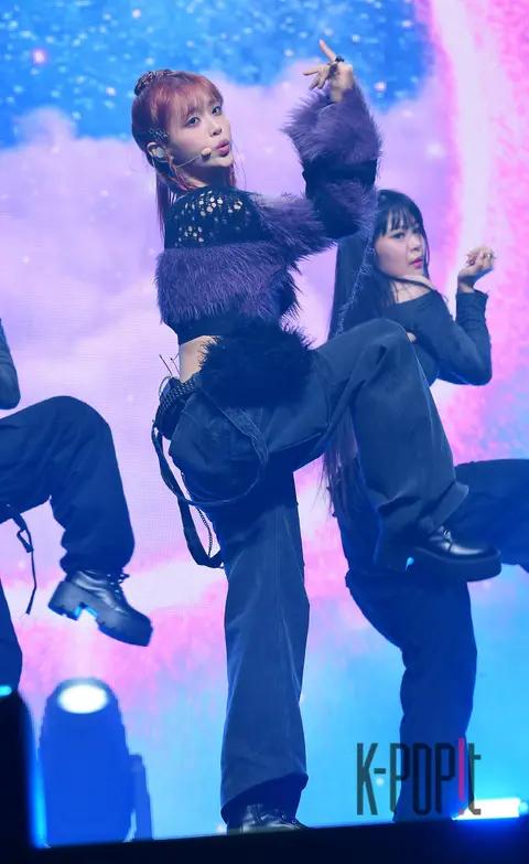 Chuu — Showcase
