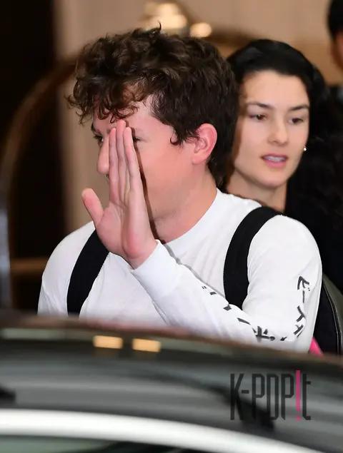 Charlie Puth — Airport