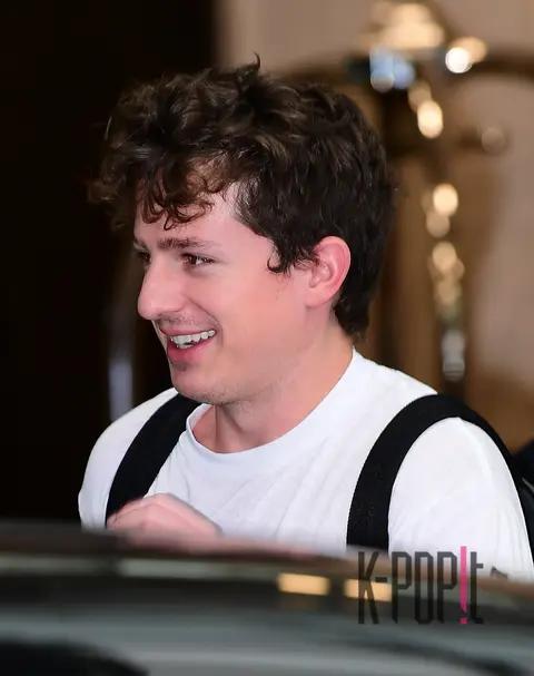 Charlie Puth — Airport