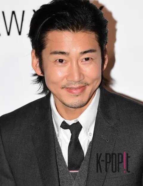 Yoon Gye-sang — Launch