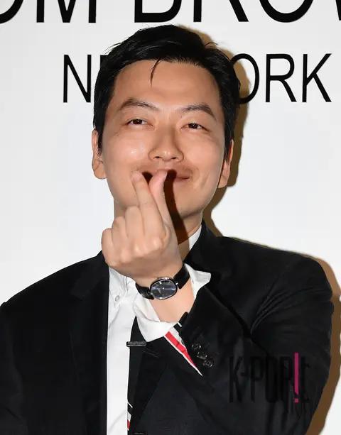 Lee Dong-hwi — Launch