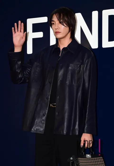 Kim Young-kwang — Launch