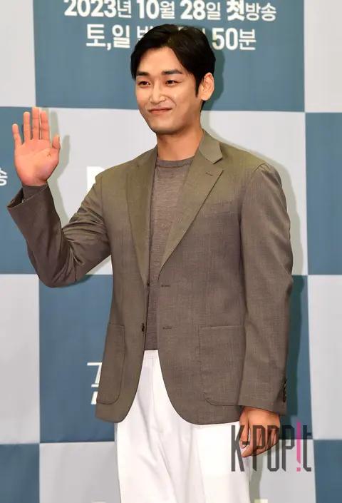 Kang Shin-hyo — The Perfect Marriage Textbook Production Briefing