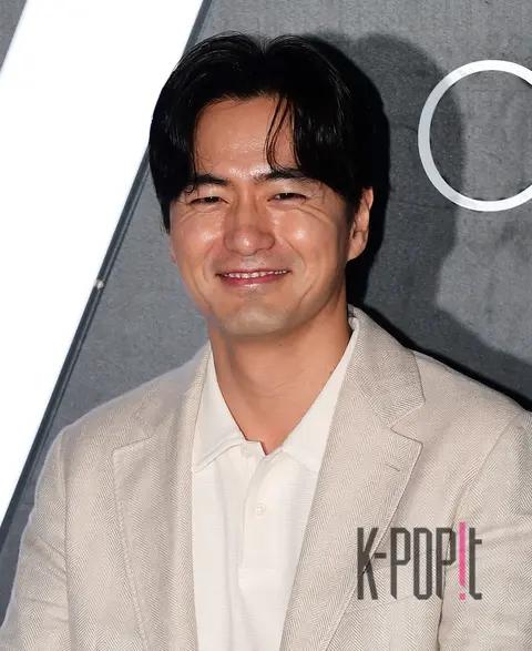 Lee Jin-wook — Launch
