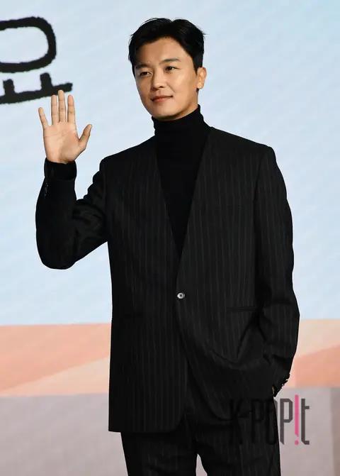 Yeon Woo-jin — It's Okay to Not Be Okay Production Briefing