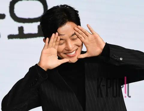 Yeon Woo-jin — It's Okay to Not Be Okay Production Briefing