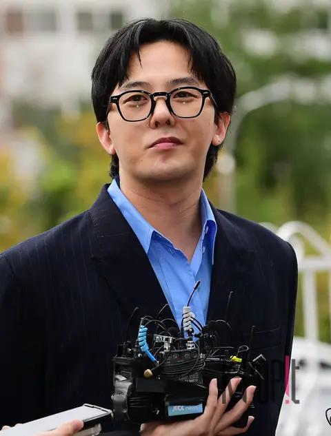 G-Dragon — Drug Allegation Police Station Voluntary Arrival