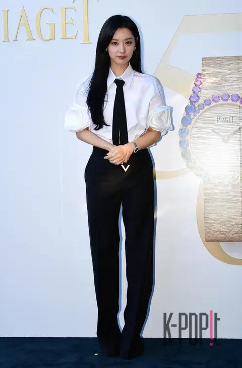 Kim Ji-won — Launch