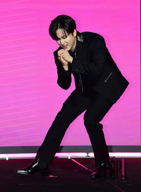 Changbin (Stray Kids) — Showcase