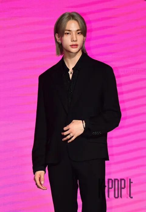 Hyunjin (Stray Kids) — Showcase
