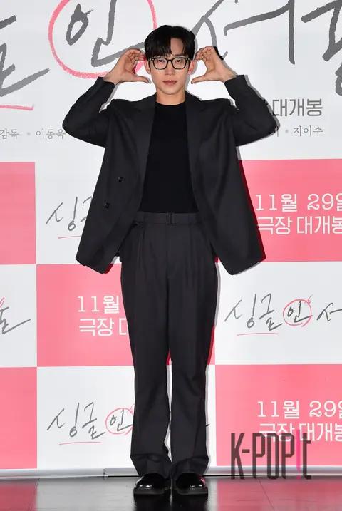 Lee Sang-i — Single in Seoul Press Screening