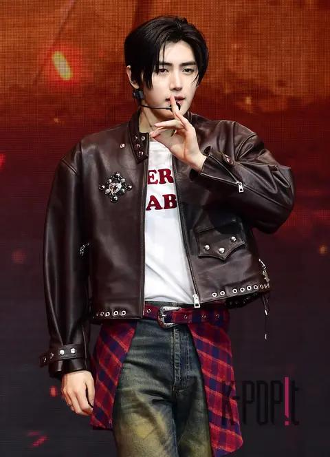 Sunghoon (ENHYPEN) — Showcase