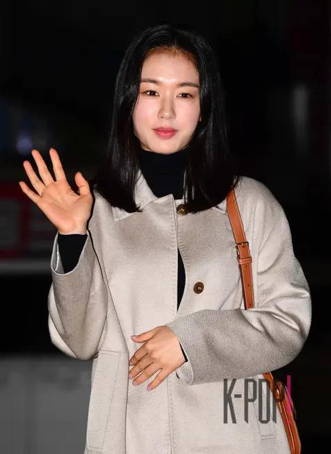 An Eun-jin — Lovers Wrap Party