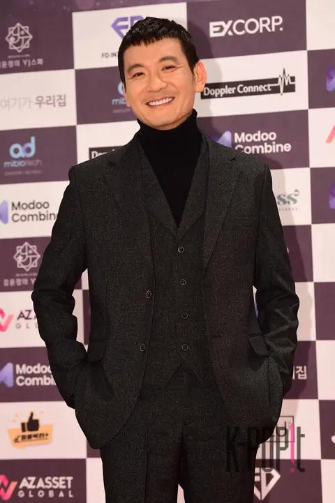 Jung Sung-ho — 10 People Awards