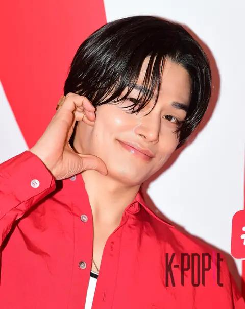Jung Hyuk — Launch