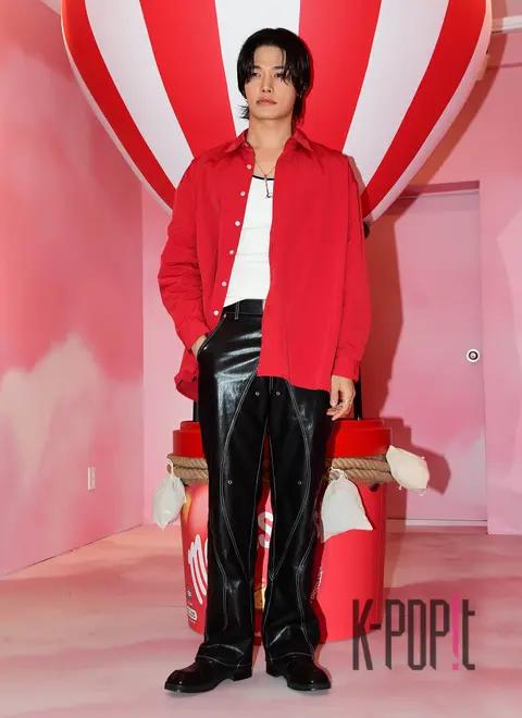 Jung Hyuk — Launch