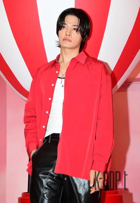 Jung Hyuk — Launch