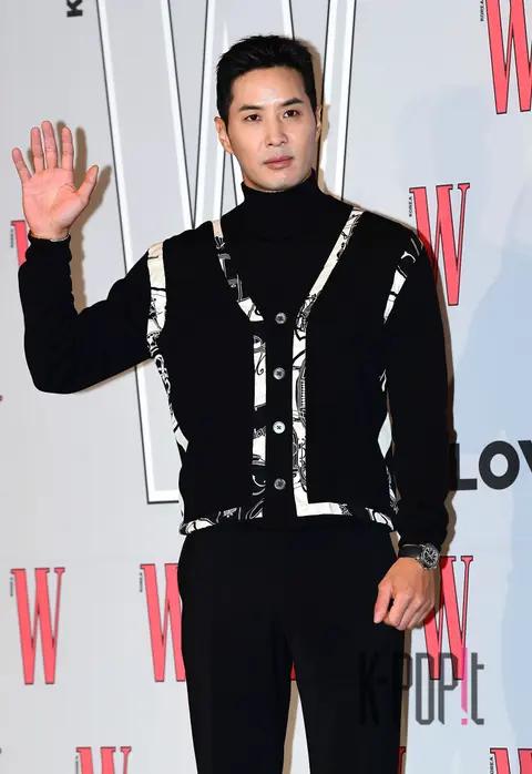 Kim Ji-seok — W Campaign