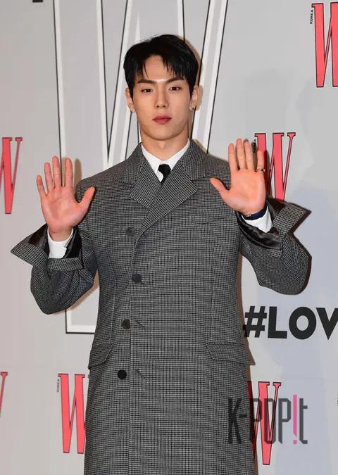Shownu (MONSTA X) — W Campaign