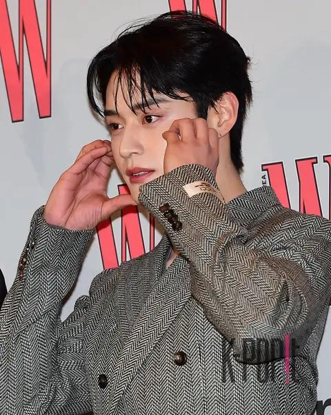 Kim Ji-woong (ZEROBASEONE) — W Campaign