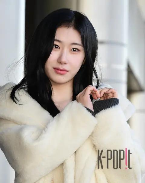 Chaeryeong (ITZY) — Airport