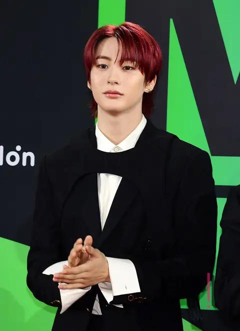 Anton (RIIZE) — Melon Red Carpet