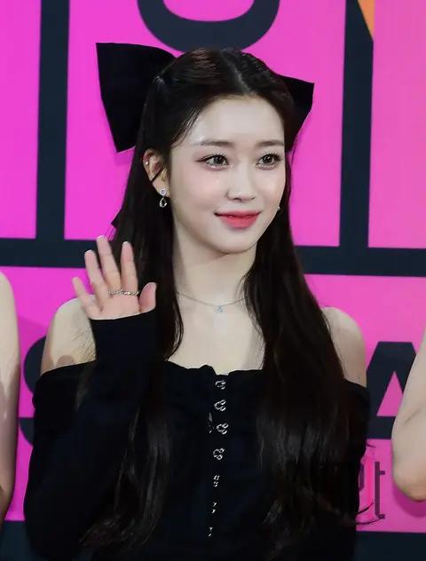 Sumin (STAYC) — Melon Red Carpet