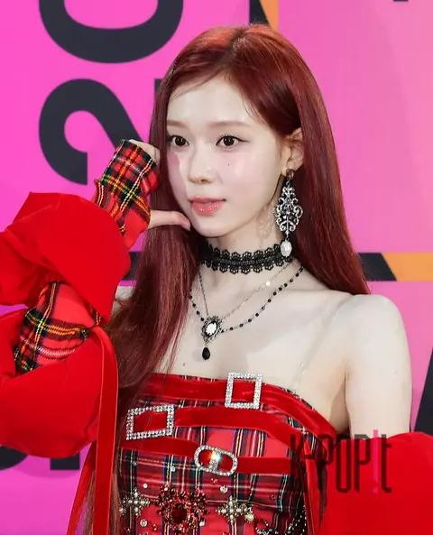 Winter (aespa) — Melon Red Carpet