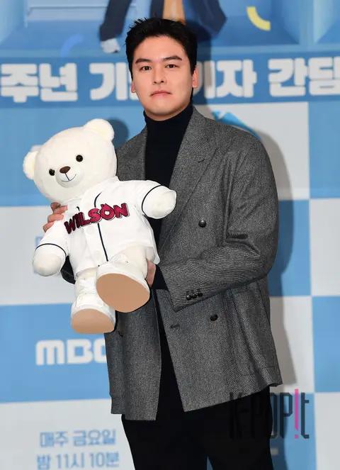Lee Jang-woo — I Live Alone 10th Anniversary Press Conference