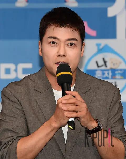 Jeon Hyun-moo — I Live Alone 10th Anniversary Press Conference