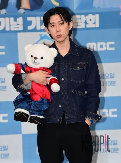 CODE KUNST — I Live Alone 10th Anniversary Press Conference