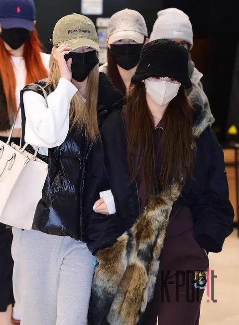 Eunchae (LE SSERAFIM), Kim Chae-won — Airport
