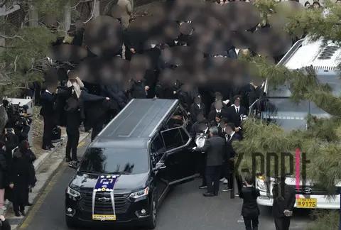 Joint Photography Pool — Lee Sun-kyun Funeral Procession