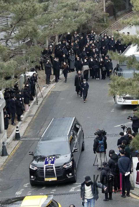 Joint Photography Pool — Lee Sun-kyun Funeral Procession