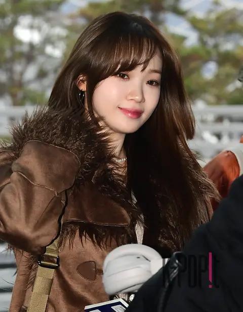 Chaewon (LE SSERAFIM) — Airport