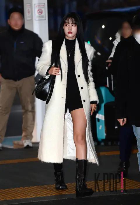Yoon (STAYC) — Airport