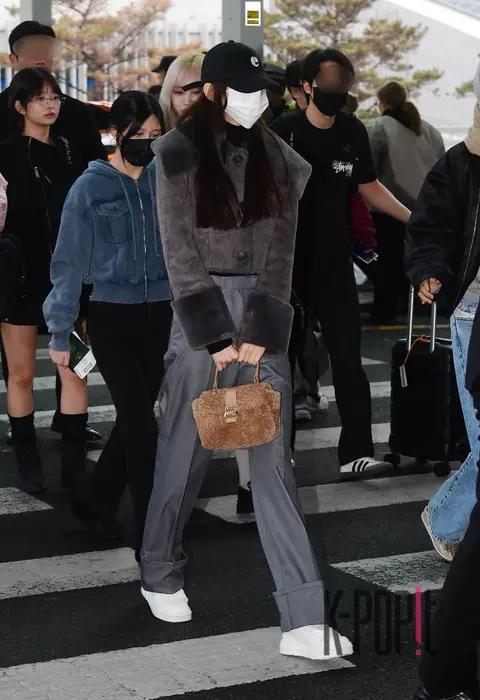 Jangwon-young (IVE) — Airport