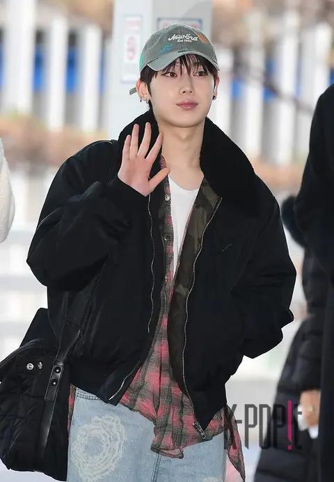 Kim Sun-woo (ENHYPEN) — Airport