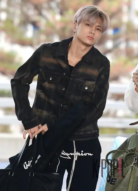 JAY (ENHYPEN) — Airport