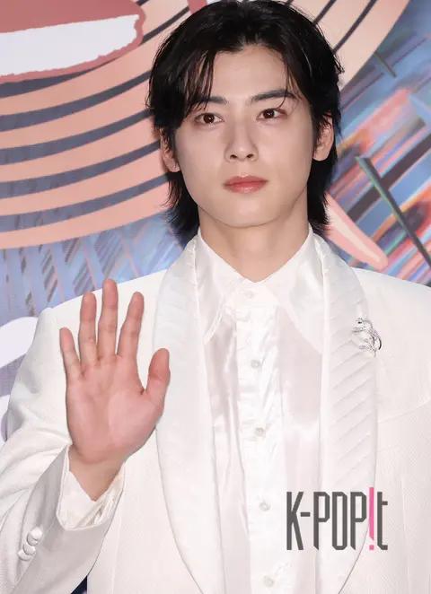 Cha Eun-woo — Golden Disc Awards Red Carpet