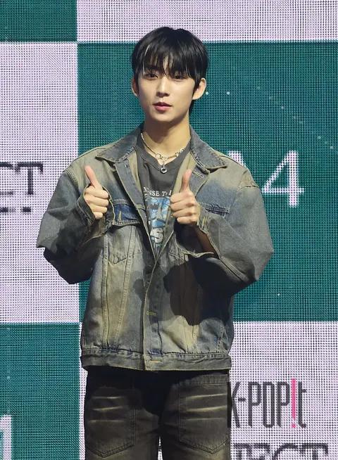 Gongchan (B1A4) — Showcase