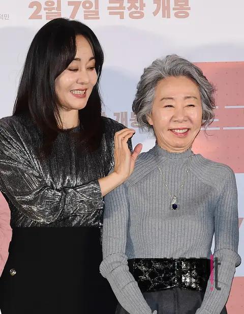 Kim Yun-jin, Youn Yuh-jung — Dog Days Production Briefing