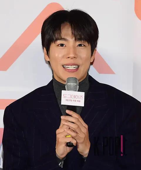 Lee Hyun-woo — Dog Days Production Briefing