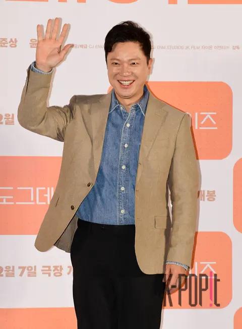 Jung Sung-hwa — Dog Days Press Screening